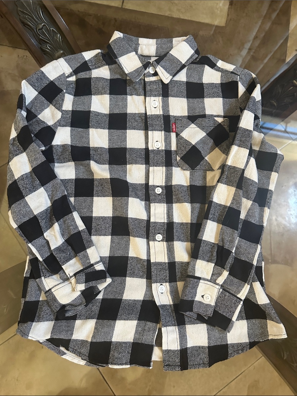Levi's Black & White Plaid Button-Down Shirt boys 7-8